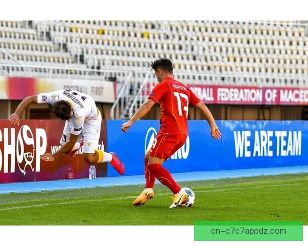 亚泰热身赛奏凯明战大连鲲城